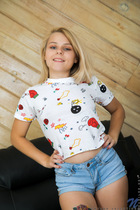 Preview photo for Tiny Teen
